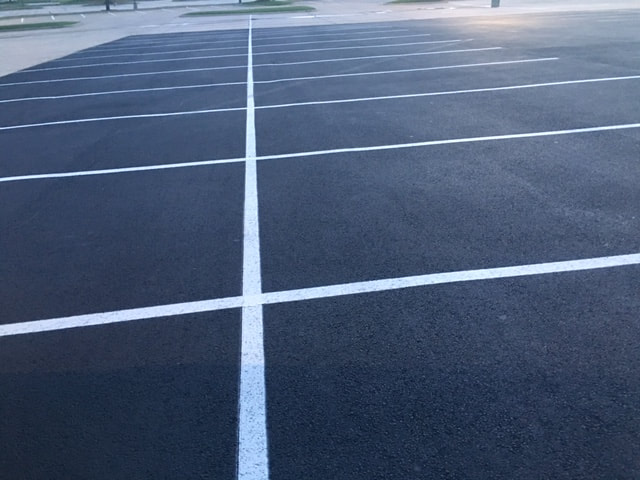 asphalt striping
